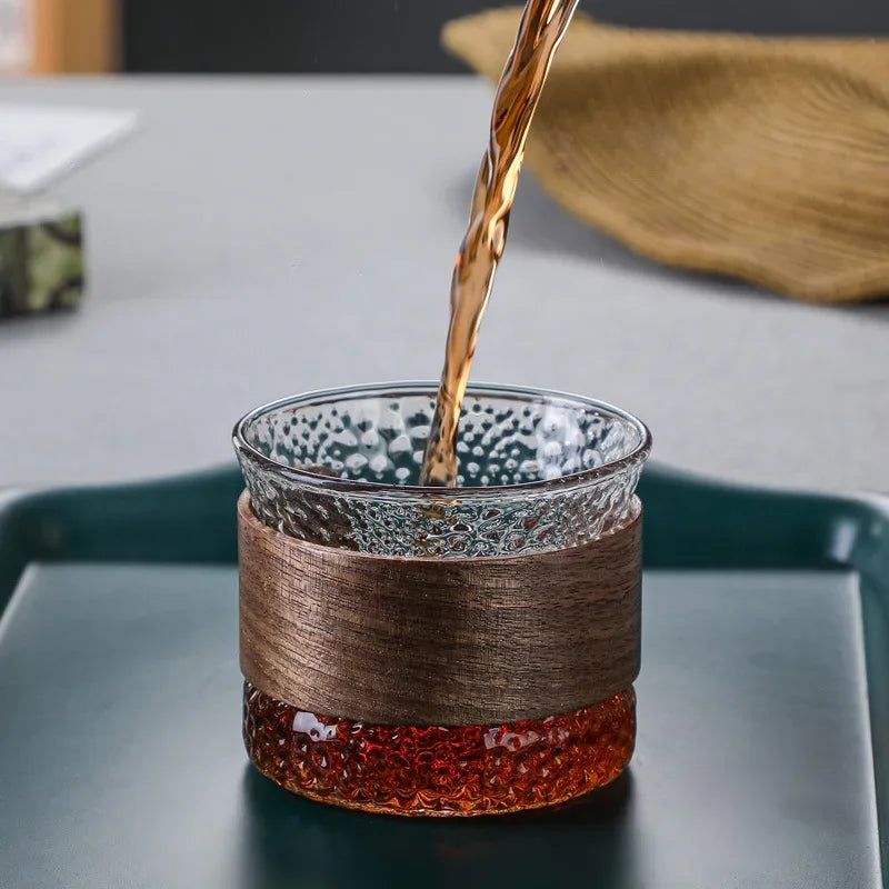 OakFlow Whisky Tumbler – Handmade Glass with Wooden Accent