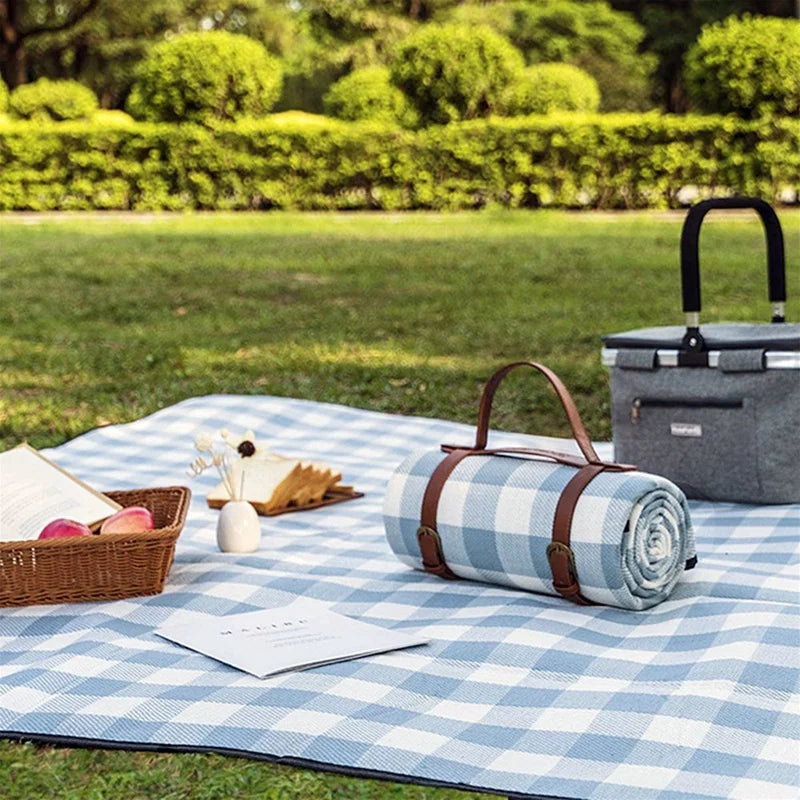 Picnic Blanket Picnic Rug Waterproof Lawn Blanket Tote Portable Indoor Home Blanket Sandproof Beach Mat-3