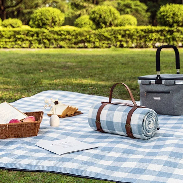 Picnic Blanket Picnic Rug Waterproof Lawn Blanket Tote Portable Indoor Home Blanket Sandproof Beach Mat-3