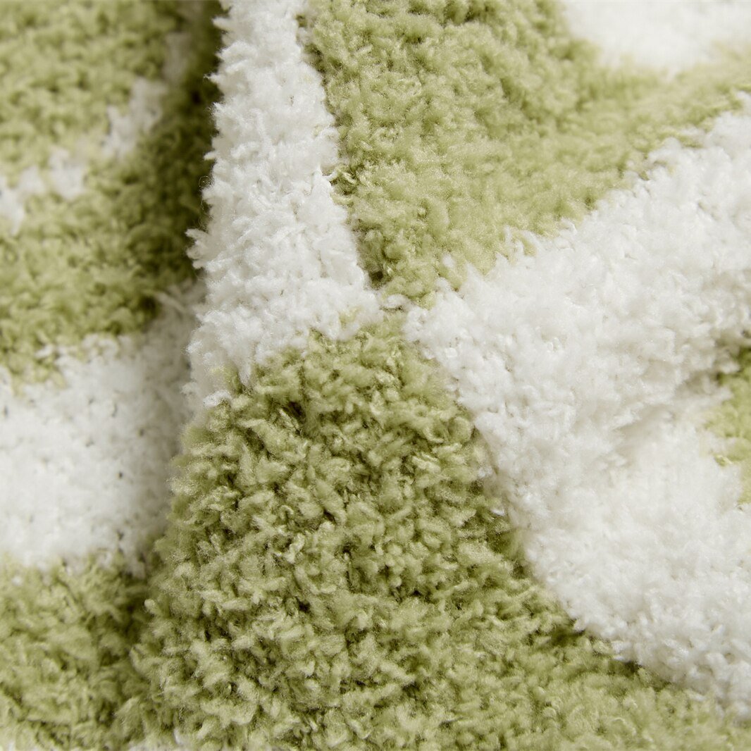 Chequered 'Smile' Meme Pattern Checked Blanket for Cozy Comfort