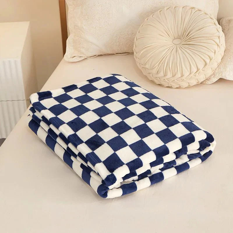 Classic Checkerboard Plaid Design Sofa Blanket for Comfort