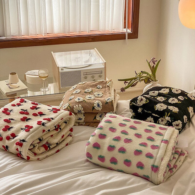 Fluffy Floral Plush Thickened Blanket for Cozy Comfort