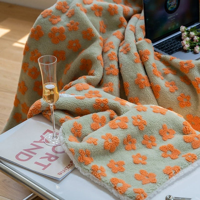 Fluffy Floral Plush Thickened Blanket for Cozy Comfort