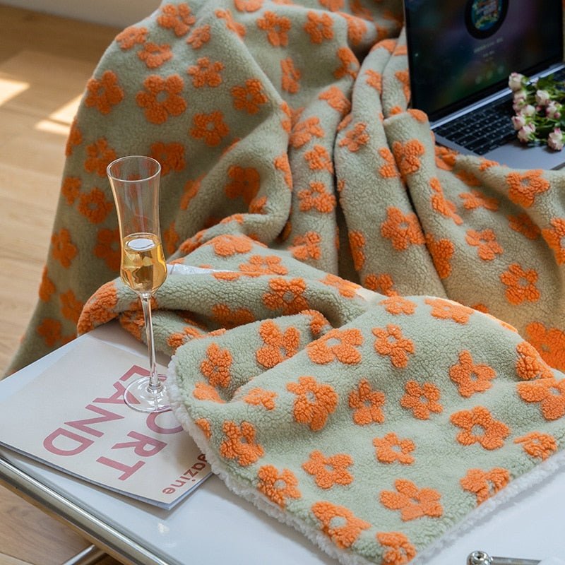 Fluffy Floral Plush Thickened Blanket for Cozy Comfort