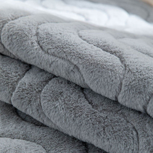 Wave Pattern Soft Plush Non-slip Couch Cover - Stylish Comfort