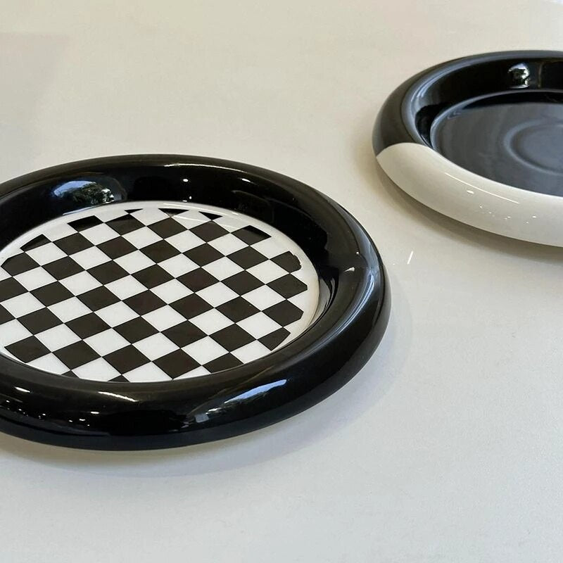 Geometric Design Ceramic Plate for Stylish Serving 20cm