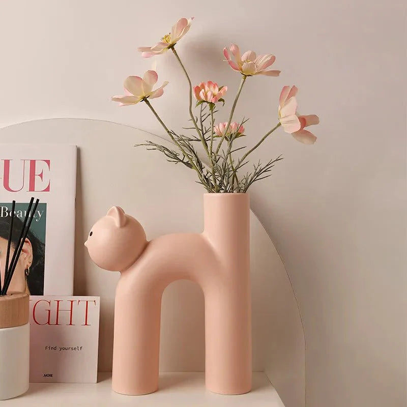 H-Shaped Cat Vase Decoration - Modern Ceramic Tabletop Design