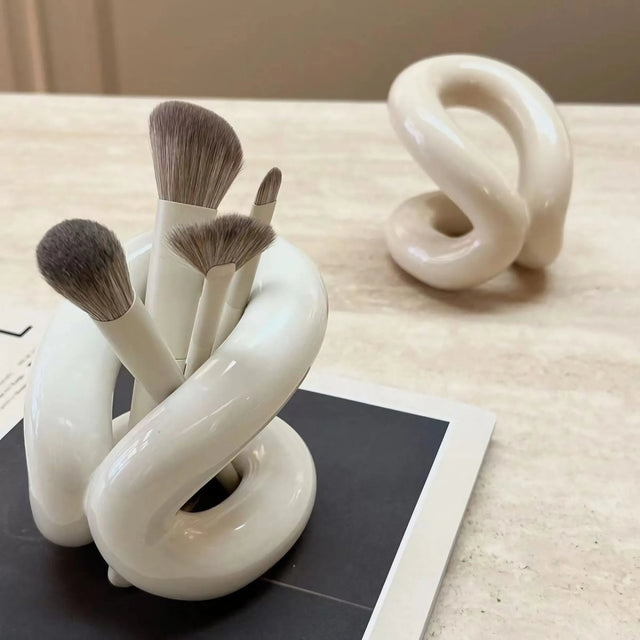Minimal Abstract Makeup Brush Holder in Luxury Ceramic