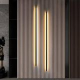 Minimal Light Bar – Nordic LED Wall Lamp in Aluminum