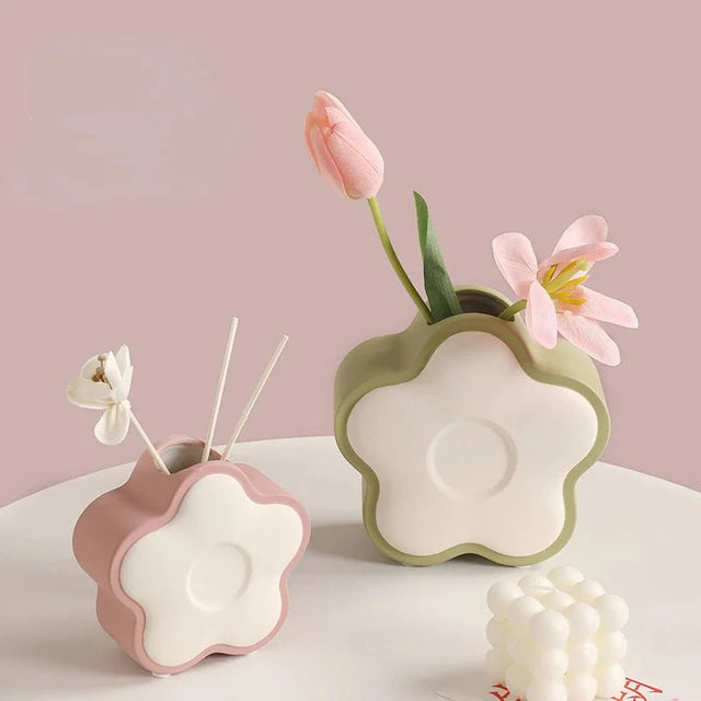 Pastel Coloured Flower Shape Ceramic Vase for Modern Decor