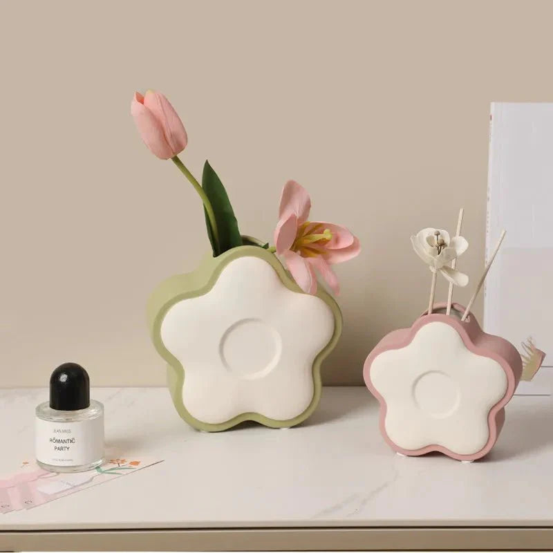 Pastel Coloured Flower Shape Ceramic Vase for Modern Decor