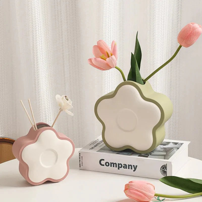 Pastel Coloured Flower Shape Ceramic Vase for Modern Decor