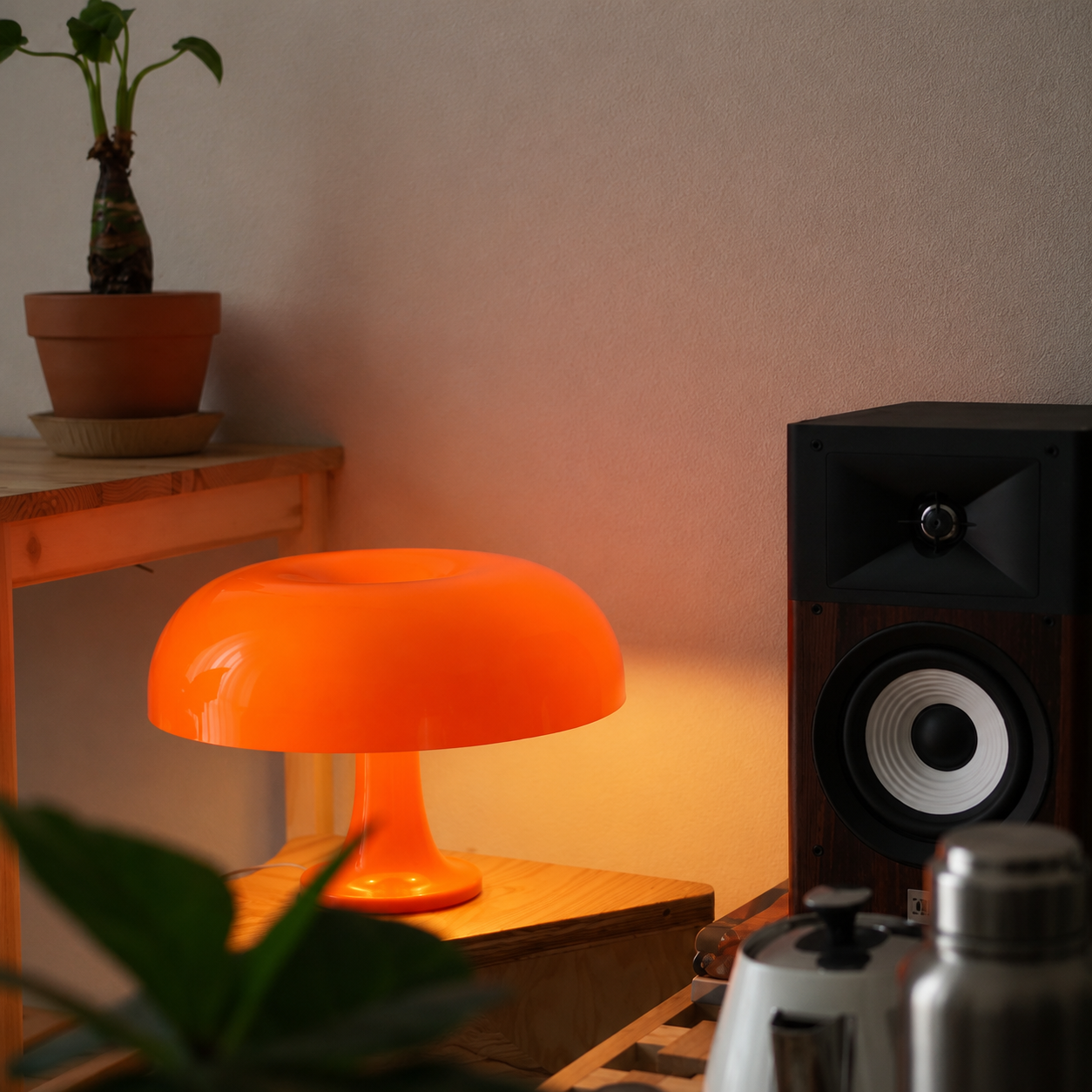 Mushroom Table Lamp, Retro Mid-Century Bedside Lamp, Orange or White