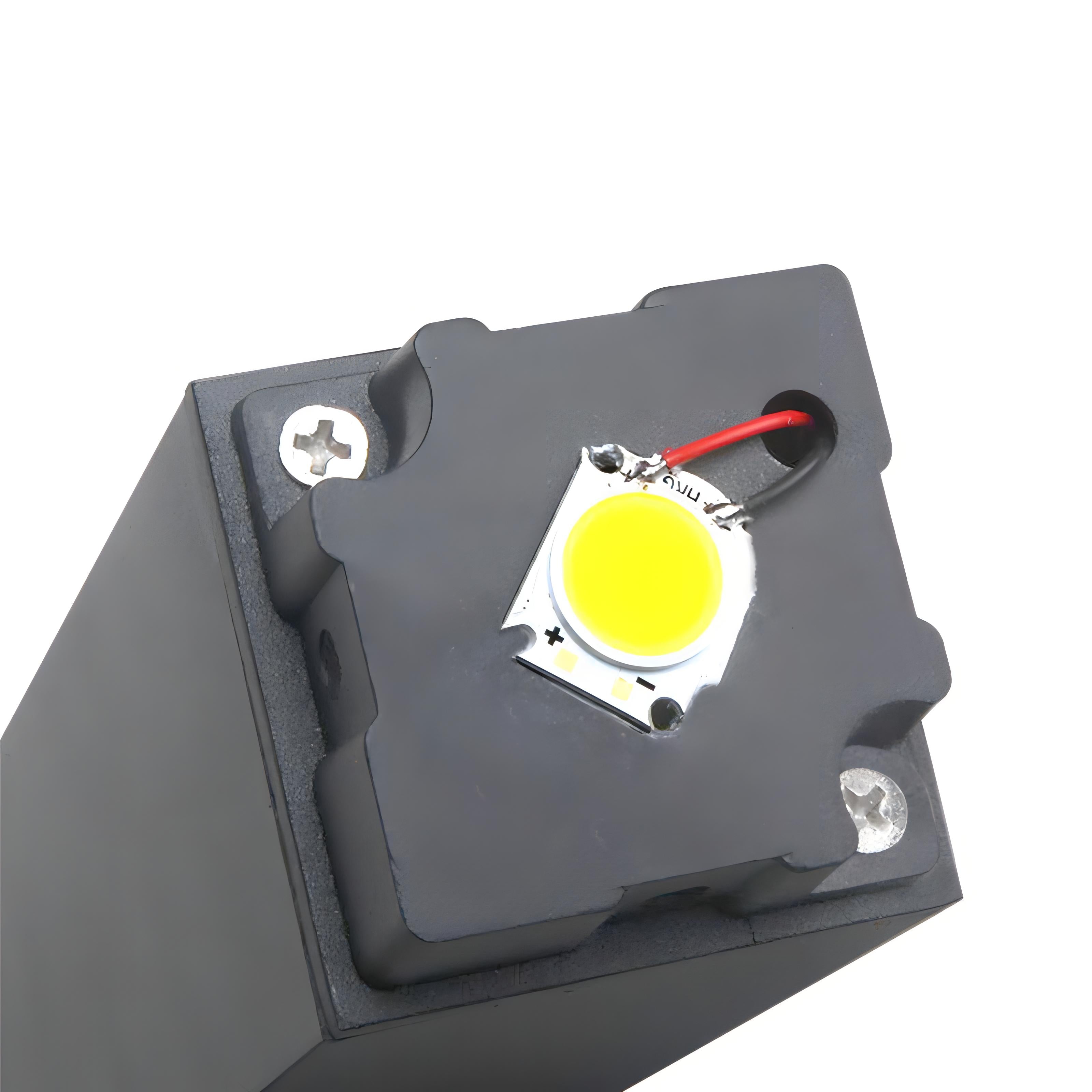 Tora - Waterproof IP65 10W Aluminum Lawn Pathway Light