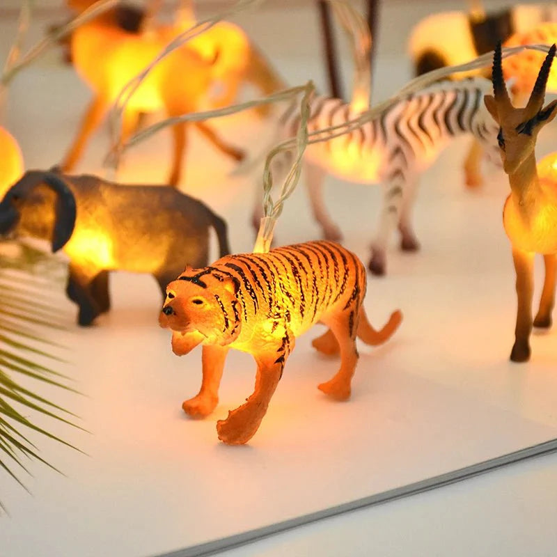 SafariGlow – 1.5m Animal Garland LED Lights for Playful Celebrations