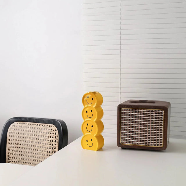 Smiling Faces Ceramic Vase Set with Modern Design