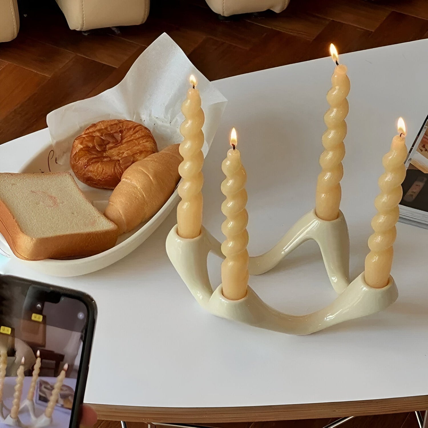 Wavy Design Ceramic Candlestick Decoration Holder Sculpture